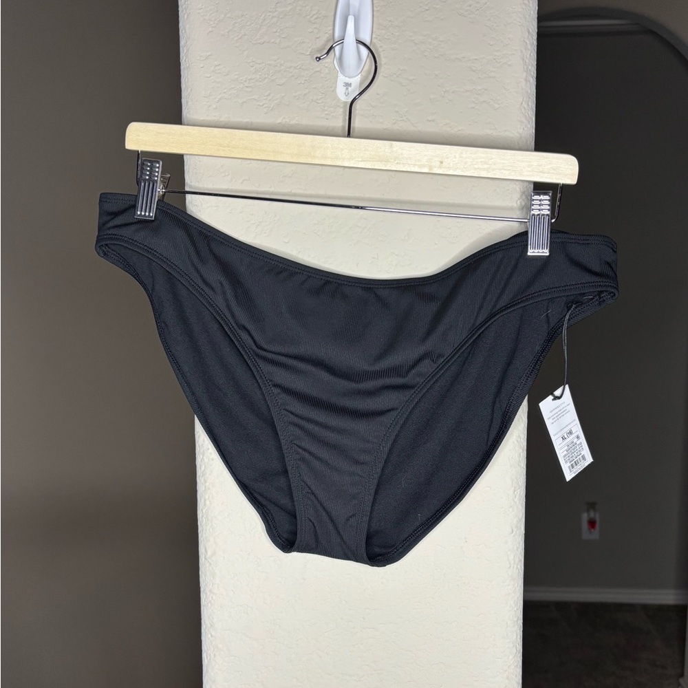 Shade & Shore Low Rise Medium Coverage Black Bikini Bottom NEW Swim Beach Pool